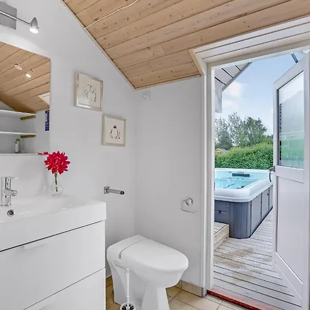 Holiday home Amazing In Rodby With Wifi *