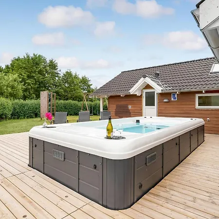 Holiday home Amazing In Rodby With Wifi *